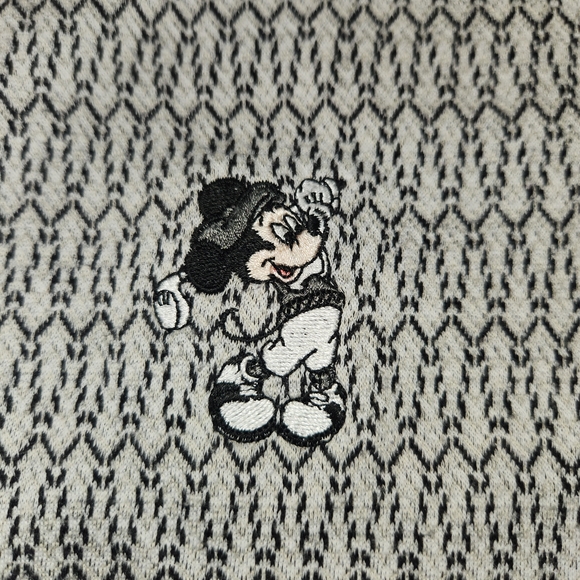 Nike Golf Mickey Mouse Men's Black and Grey Polo Shirt With Embroidered Logo - Picture 3 of 7